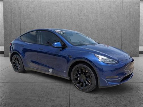 Photo 3 of 21 of 2020 Tesla Model Y Long Range