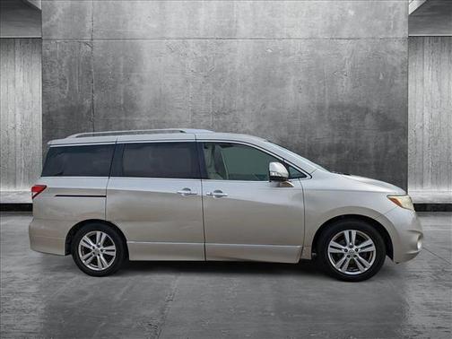 2012 Nissan Quest LE