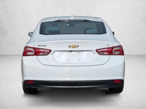 Summit White 2022 Chevrolet Malibu LT