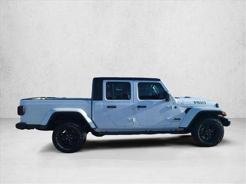 2024 Jeep Gladiator Sport