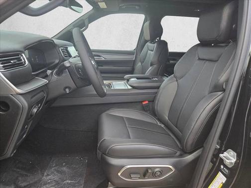 Gloss Black 2026 Jeep Grand Wagoneer Base