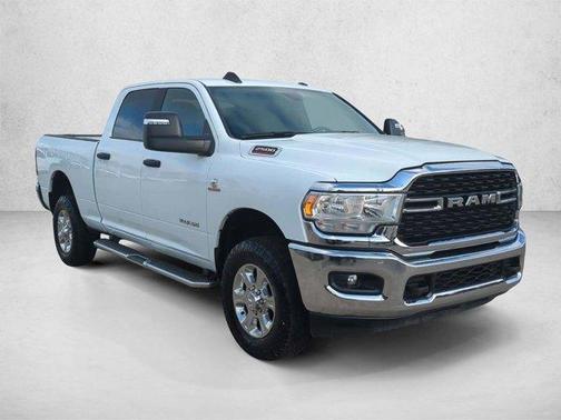 Bright White Clearcoat 2024 RAM 2500 Big Horn