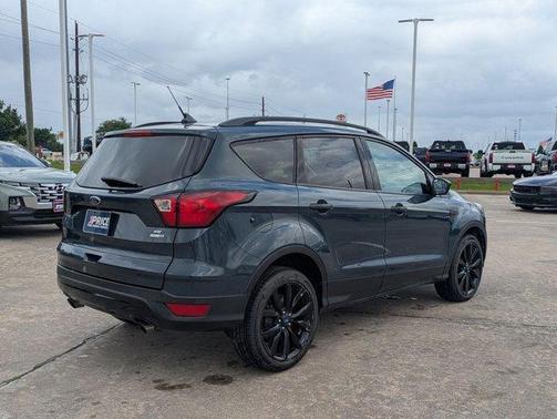 Baltic Sea Green Metallic 2019 Ford Escape SE
