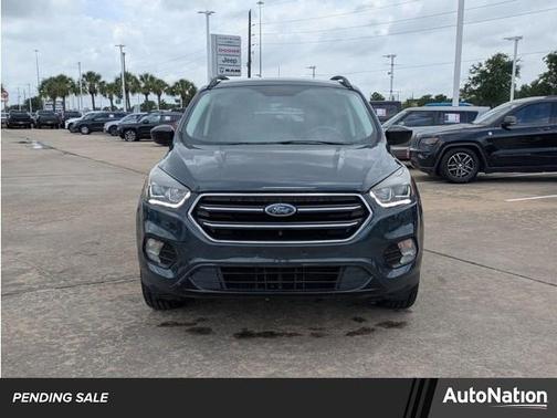 Baltic Sea Green Metallic 2019 Ford Escape SE