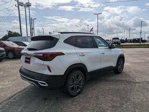 2023 Kia Seltos S