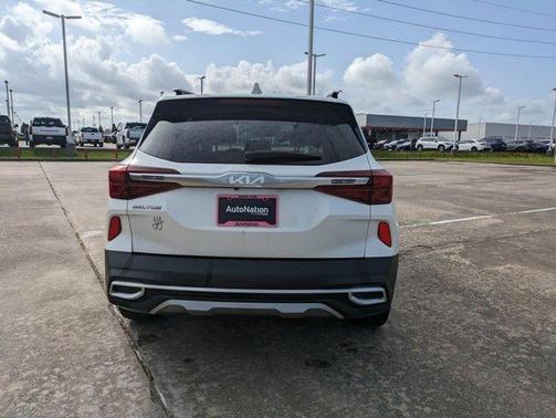 2023 Kia Seltos S