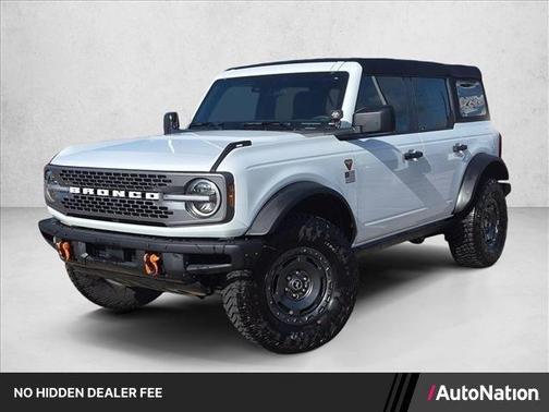 Oxford White 2024 Ford Bronco Badlands