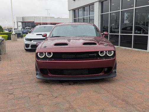 Octane Red Pearlcoat 2021 Dodge Challenger SRT Hellcat