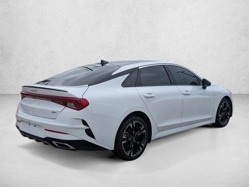 Glacial White Pearl 2024 Kia K5 GT-Line