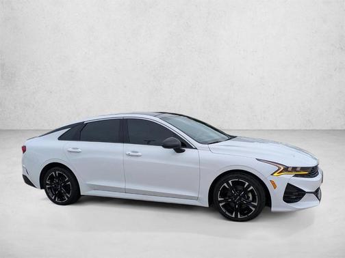 Glacial White Pearl 2024 Kia K5 GT-Line