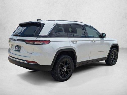 Bright White Clearcoat 2022 Jeep Grand Cherokee Limited