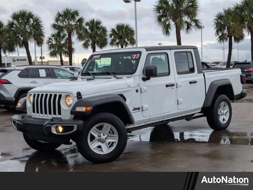 2023 Jeep Gladiator Sport