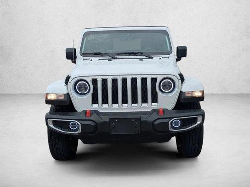 Bright White Clearcoat 2023 Jeep Wrangler Sahara