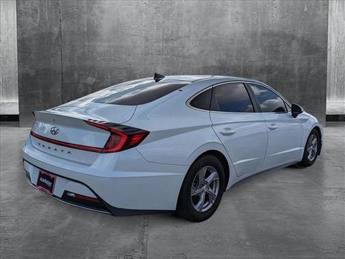 2021 Hyundai SONATA SE