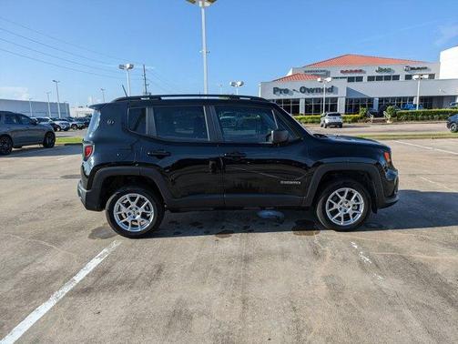 2023 Jeep Renegade Latitude