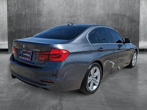 2018 BMW 330 i