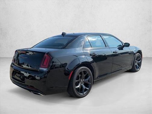 2021 Chrysler 300 S