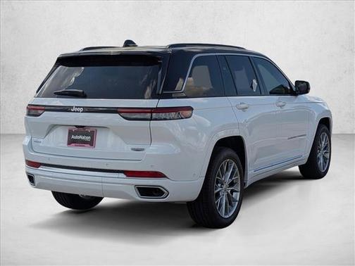 2025 Jeep Grand Cherokee Summit