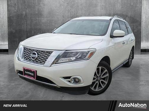 2016 Nissan Pathfinder SV