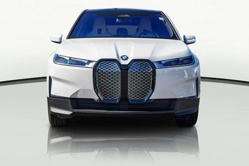 2025 BMW iX xDrive50