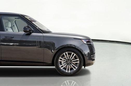 2023 Land Rover Range Rover P530 SE