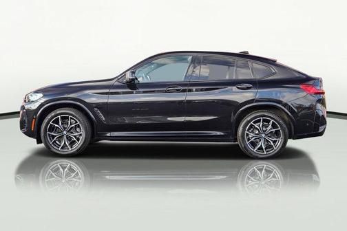 2025 BMW X4 xDrive30i