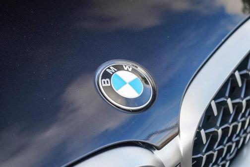 2025 BMW X4 xDrive30i