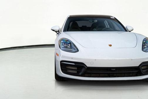 2022 Porsche Panamera Platinum Edition