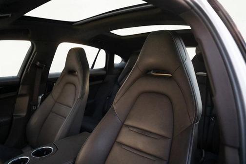 2022 Porsche Panamera Platinum Edition