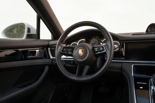 2022 Porsche Panamera Platinum Edition