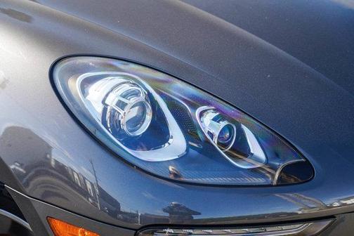 2018 Porsche Macan Sport Edition