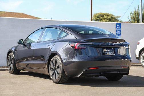 2025 Tesla Model 3 Long Range