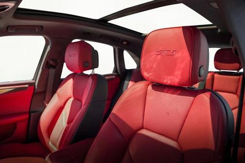 2024 Porsche Macan GTS