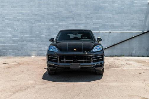 2024 Porsche Cayenne Base