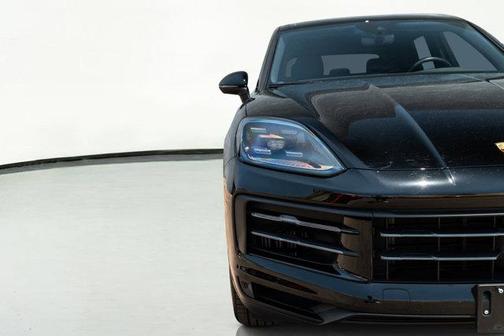 2024 Porsche Cayenne Base