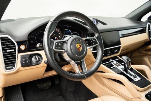 2024 Porsche Cayenne Base