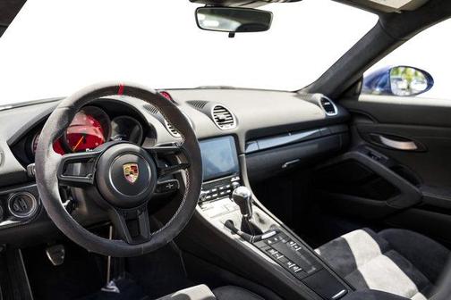 2021 Porsche 718 Cayman GT4