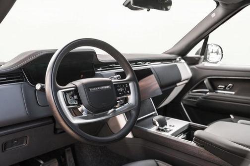 2024 Land Rover Range Rover P400 SE