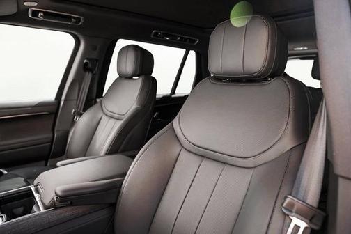 2024 Land Rover Range Rover P400 SE