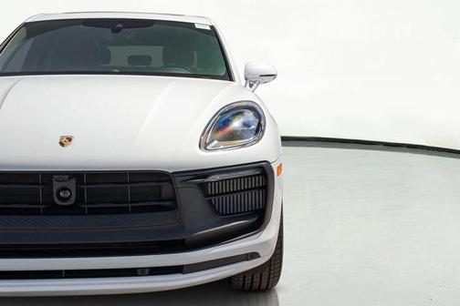 2024 Porsche Macan GTS