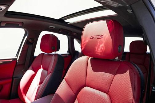 2024 Porsche Macan GTS