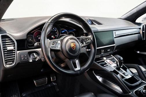 2022 Porsche Cayenne Turbo