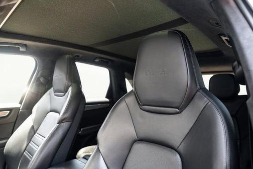2022 Porsche Cayenne Turbo