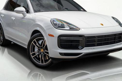 2022 Porsche Cayenne Turbo