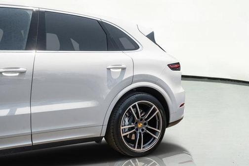 2022 Porsche Cayenne Turbo