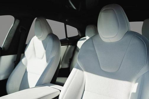 2023 Tesla Model S Dual Motor All-Wheel Drive