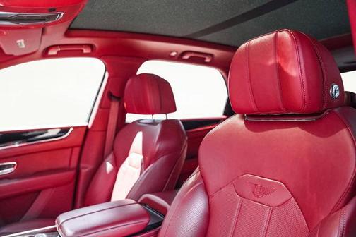 2021 Bentley Bentayga V8