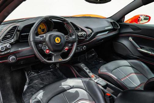 2016 Ferrari 488 GTB Base
