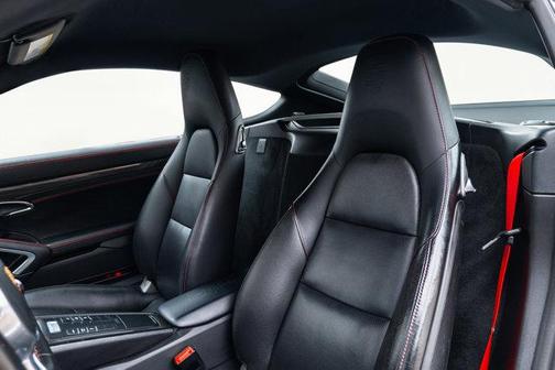 2016 Porsche Cayman S
