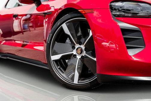 2023 Porsche Taycan Cross Turismo GTS